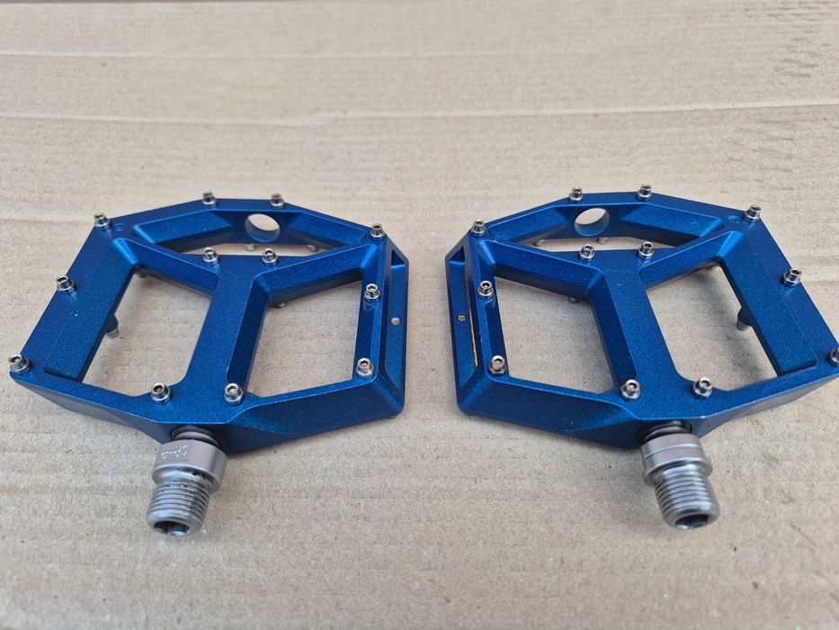 Продам топові педали Cube Acid Flat A3-ZPR