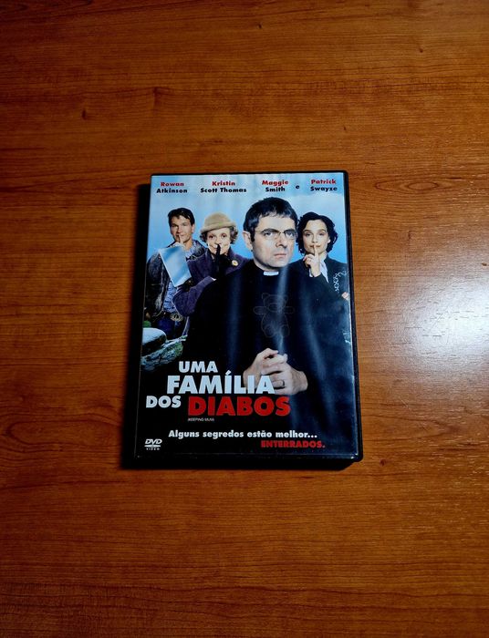 UMA FAMÍLIA DOS DIABOS (Rowan Atkinson/Maggie Smith/Patrick Swayze)