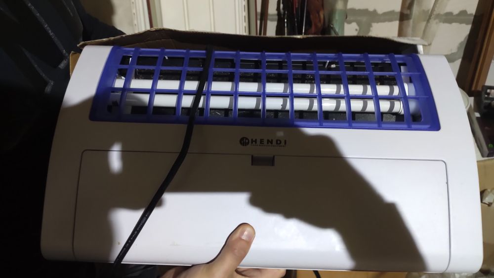 Мухоловка hendi 270196