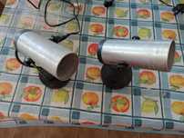Dois candeeiros projector
