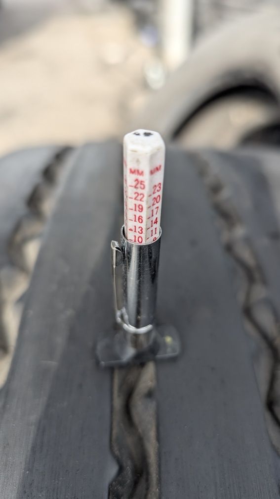 Шини колеса резина  295/80 R22,5 GiTi Radial GSR 225