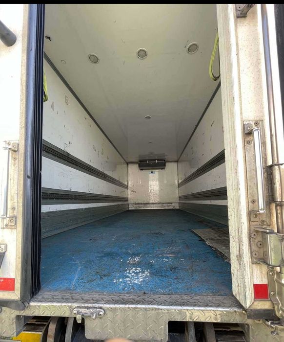 zabudowa chłodnia izoterma kontener garaż magazyn