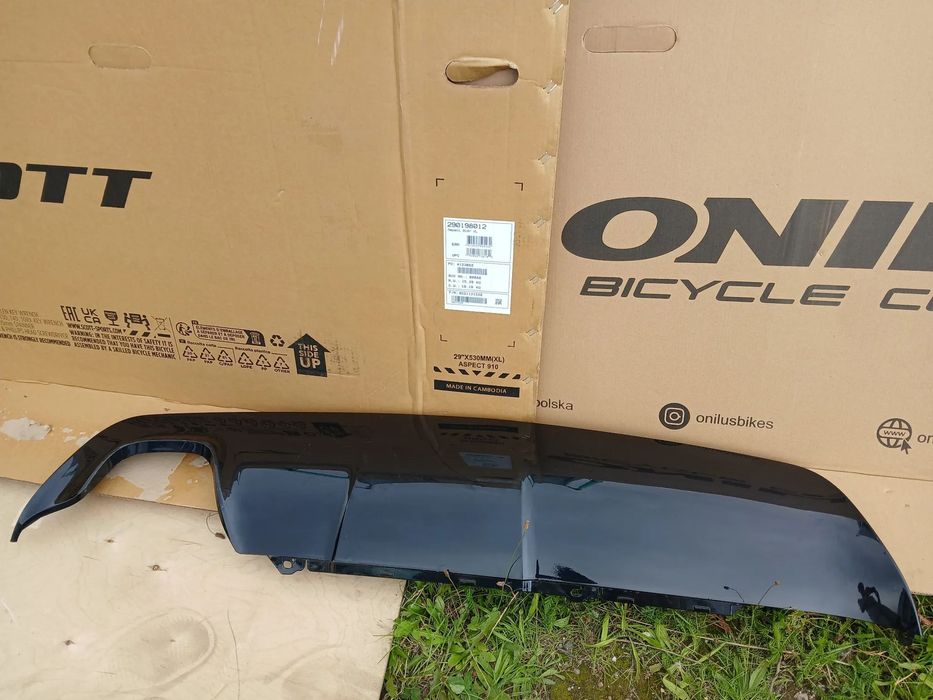 BMW 5 V E60 E61 M-PAKIET 03-10R SPOILER DYFUZOR ZDERZAKA TYŁ 511278966260