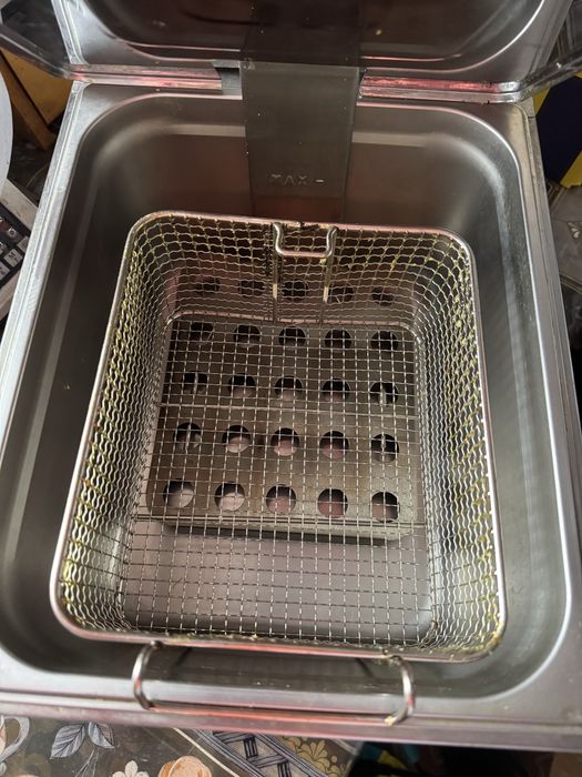 Фритюрниця професійна 2500w