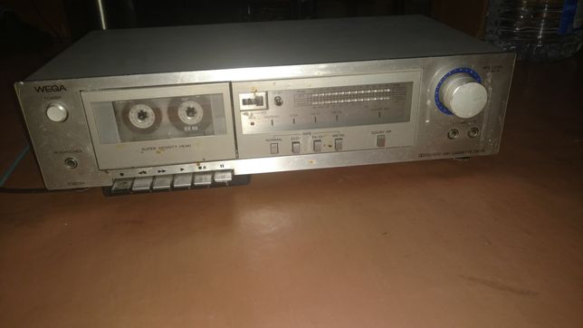 Дека кассетная Wega C120-SH.