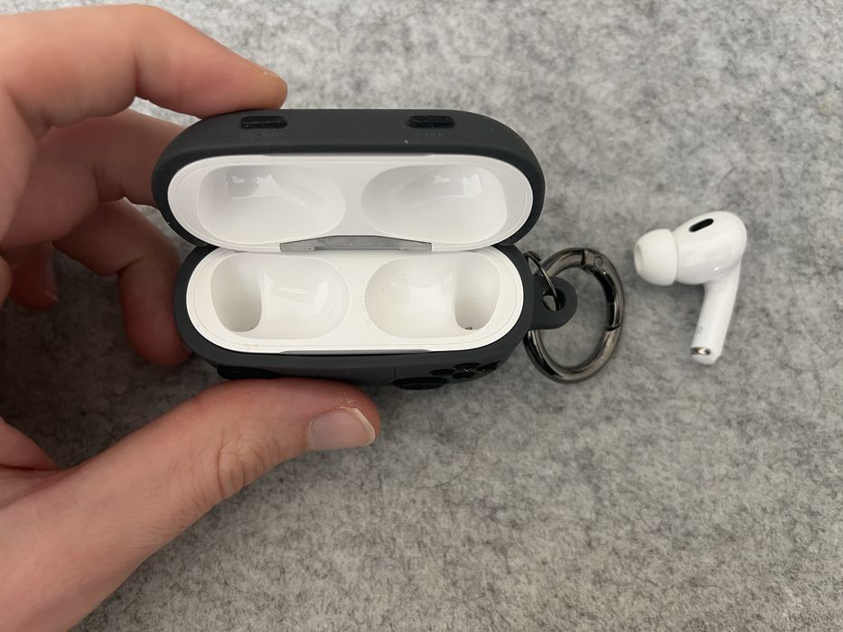 Caixa de carregamento airpods pro 2 + Airpod R (Direito)