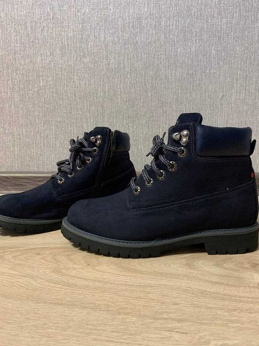 Зимние ботинки Mida 39 размер .