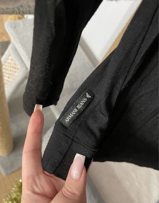 Жіноча кофтинка Armani оригінал розмір L