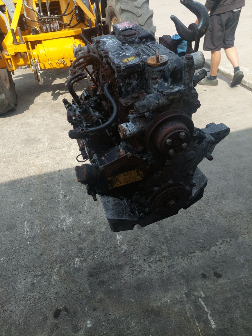 Silnik isuzu 3cb1 yanmar