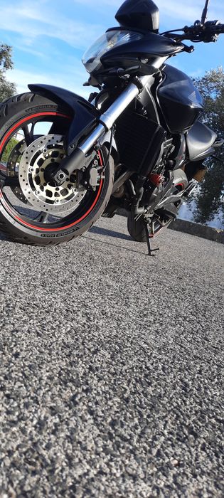 Vendo Honda Hornet ano 2010