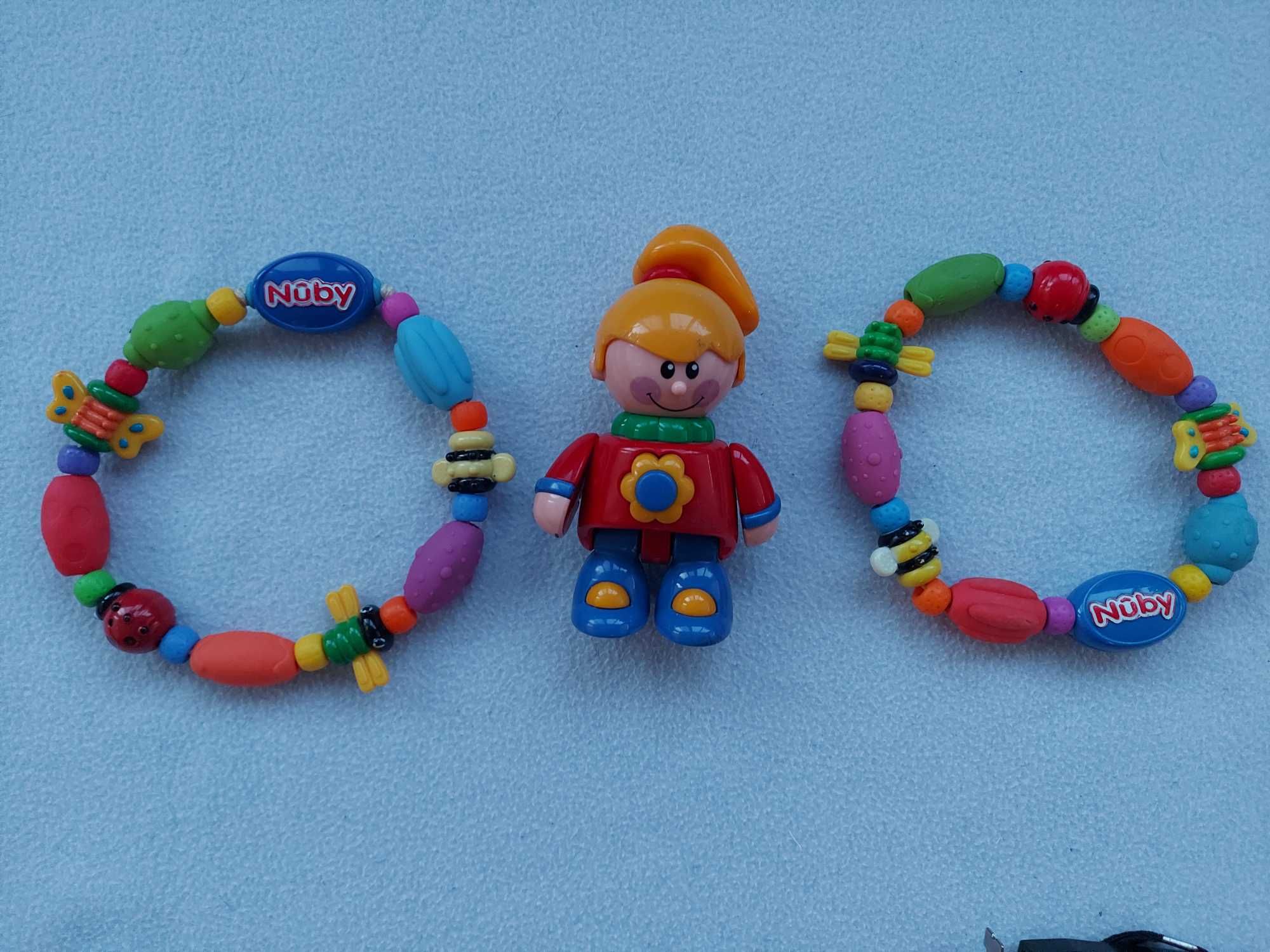 Успокаивающий прорезыватель Nuby Bug-a-Loop Teether 3 +