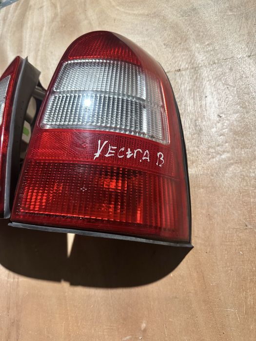 Стоп задній  Opel Vectra B універсал рейстайл 1999-2001р