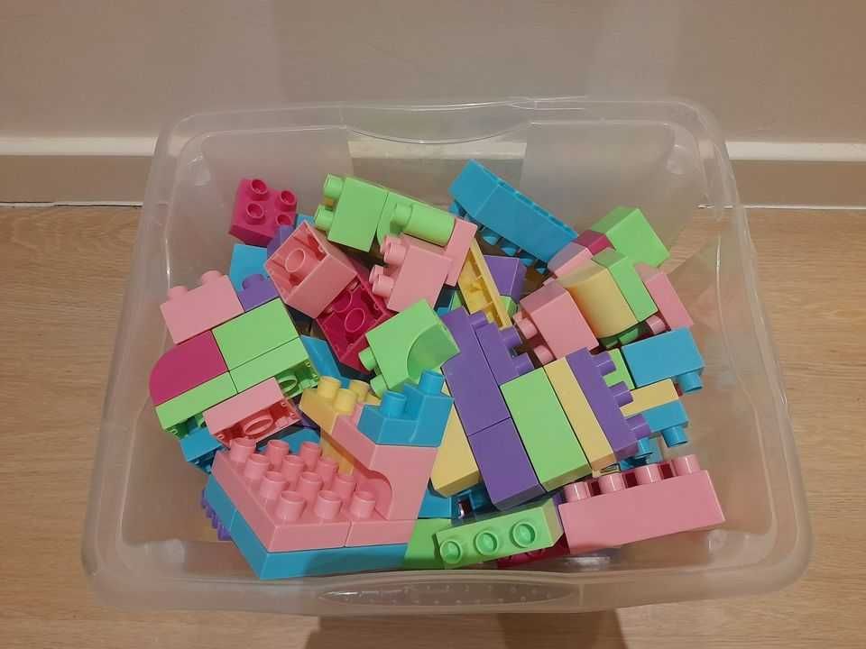 Wader - zestaw zawiera 132 kolorowe elementy