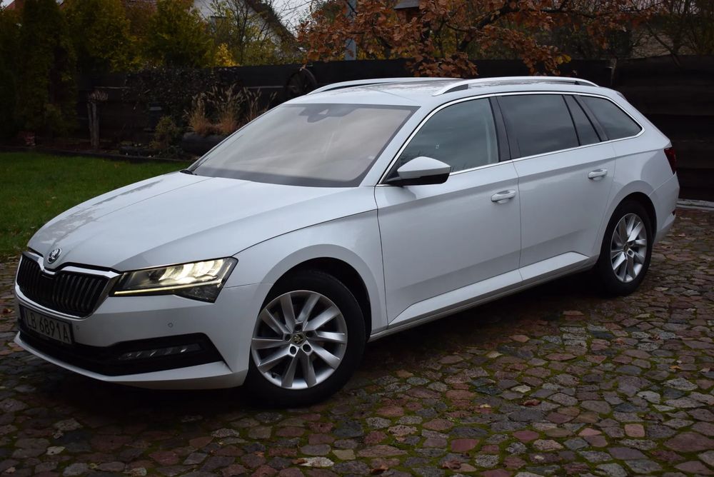 Skoda Superb 2 KPL. ALU. Webasto EL. HAK Multimedia NÓWECZKA! Pełna historia ASO!