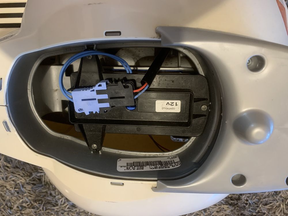 Mota Vespa 12v Peg Perego