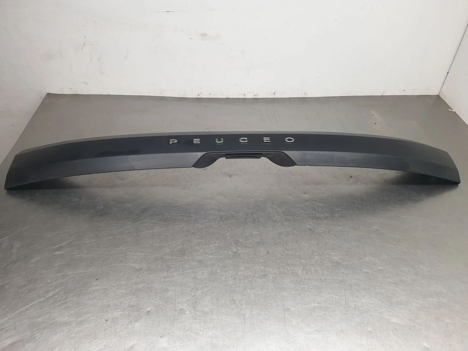 Friso da porta / tampa da mala PEUGEOT 208 II
