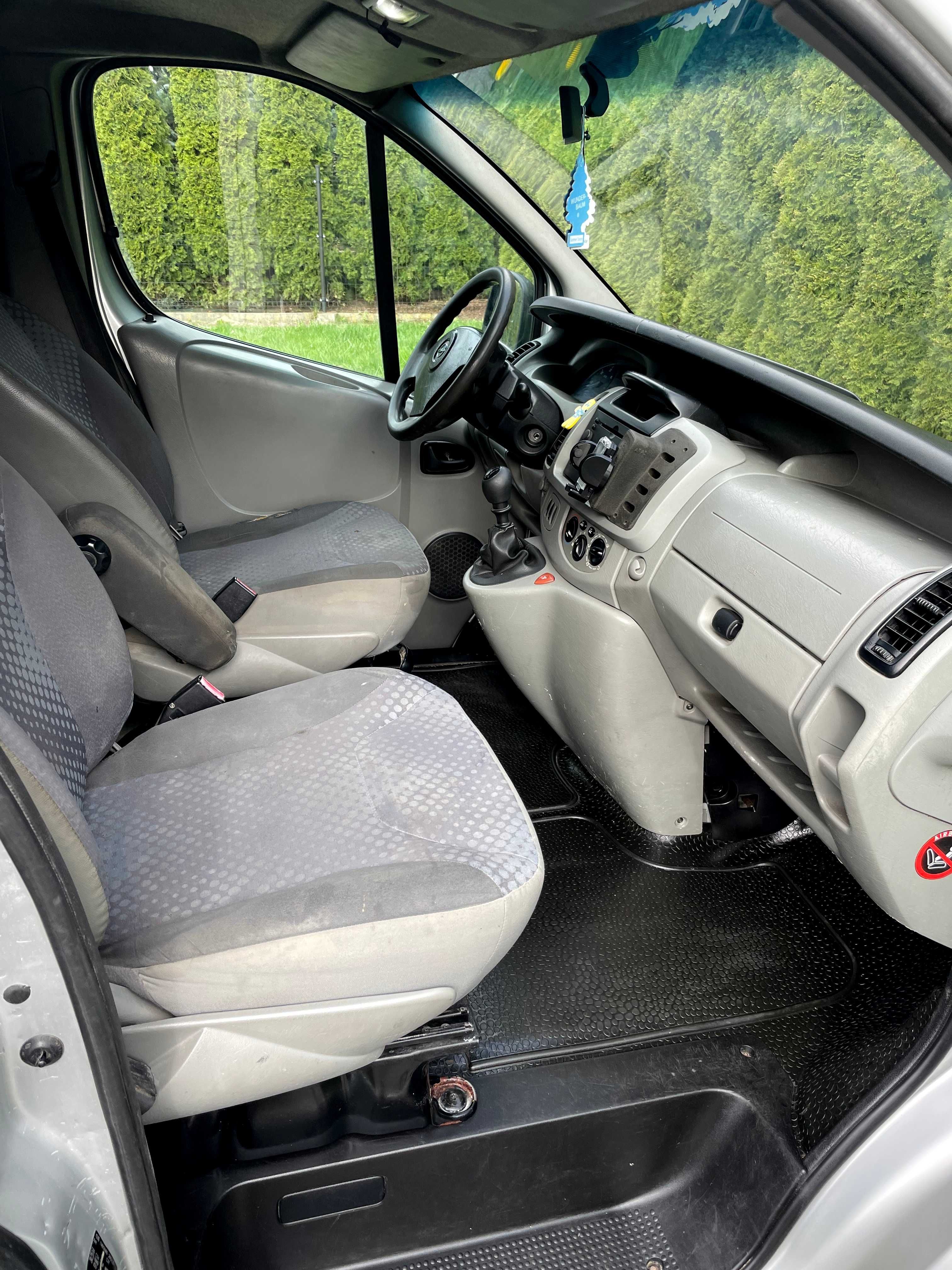 Opel Vivaro * BRYGADÓWKA * 2.5 diesel * klima * zamiana *