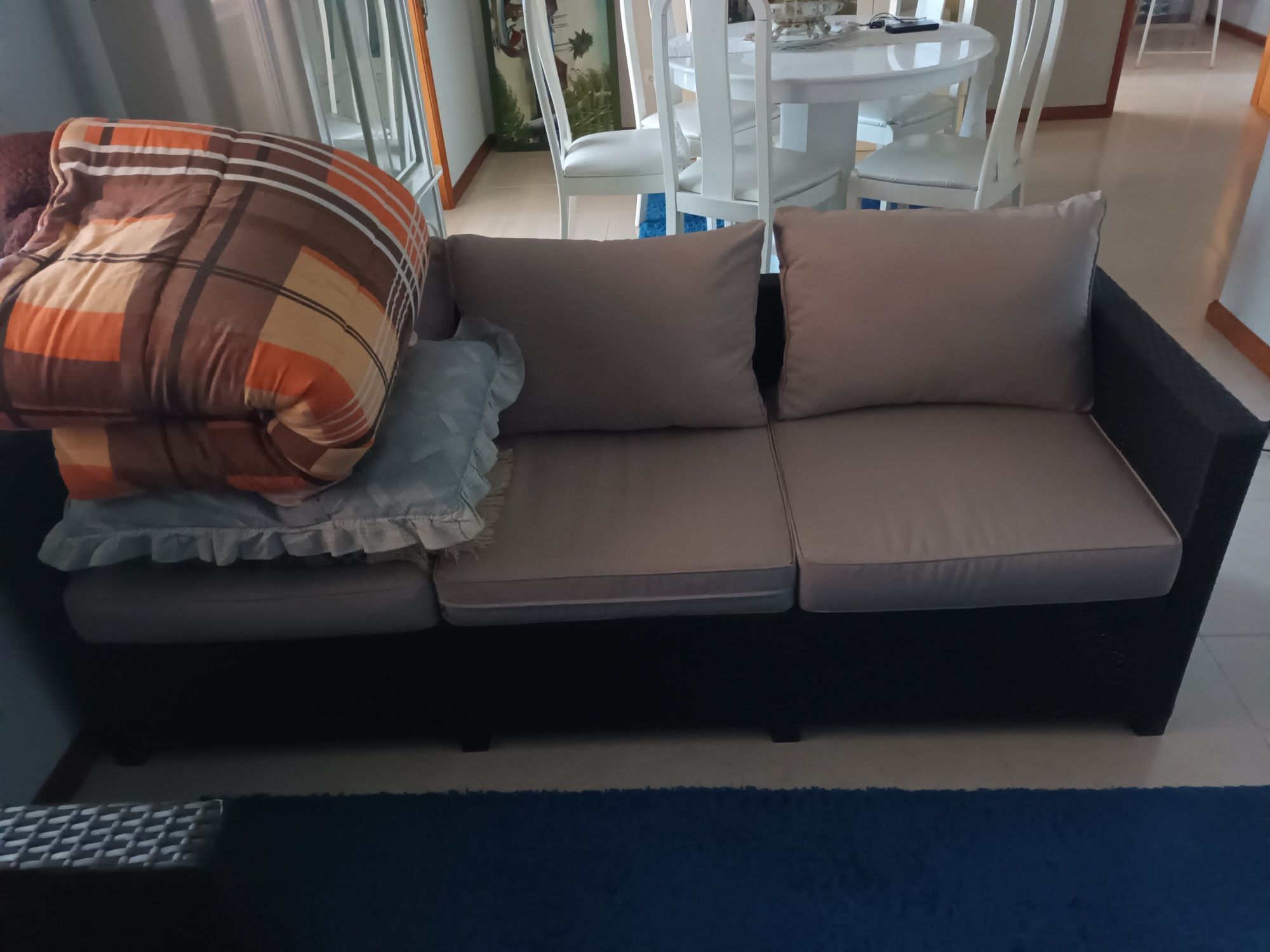 Sofa de jardim novo