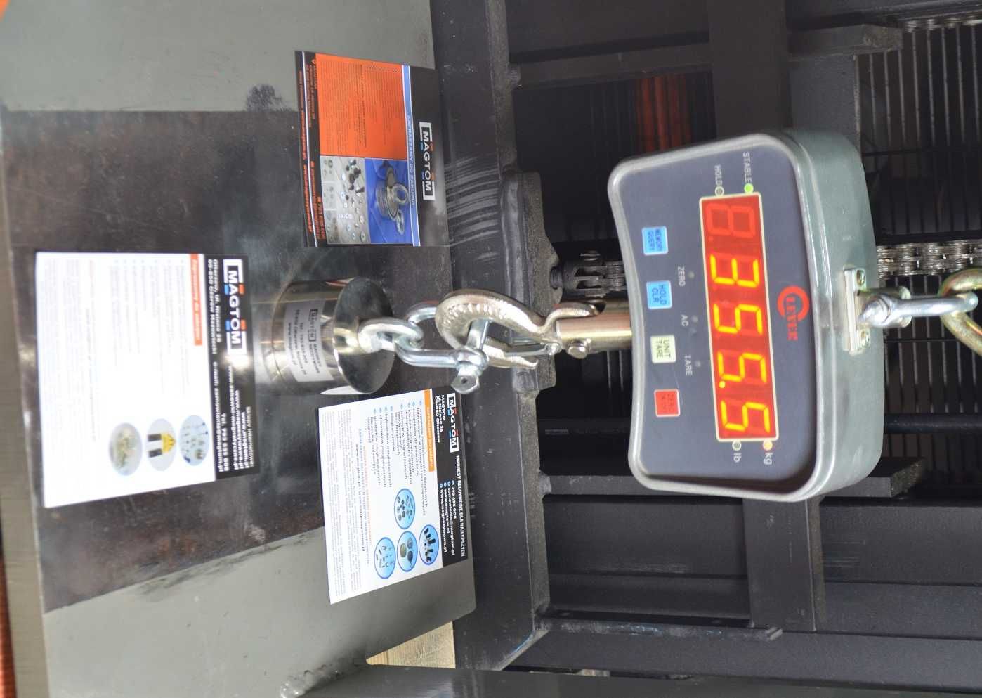Magnes neodymowy 360 stopni 350kg x4 MW 70x30 N42 mocowanie górne