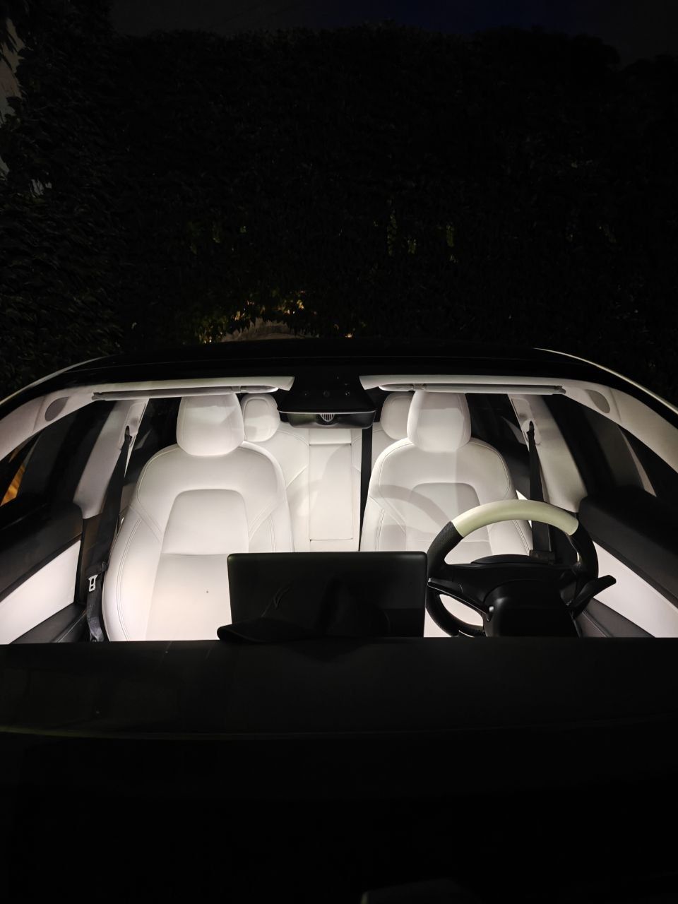 Tesla Model 3 Performance 2020рік 408 км запас ходу , швидка зарядка.