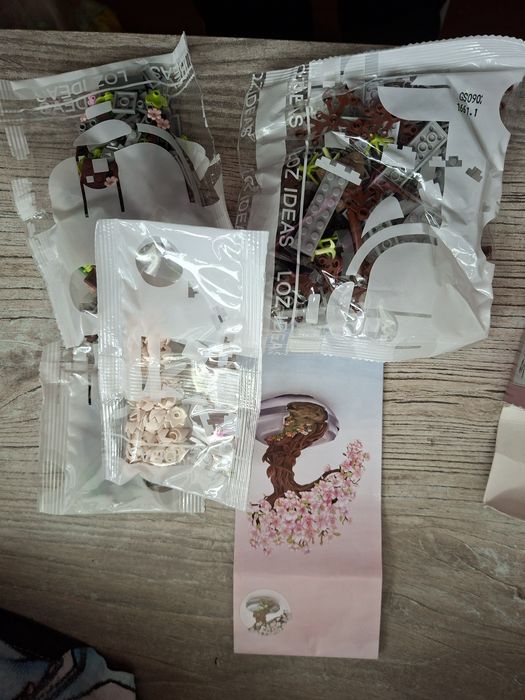 Продам  3D конструктор лего  САКУРА