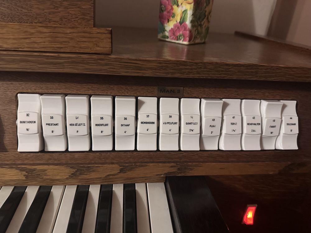 JOHANNUS OPUS 230 Organy analogowe