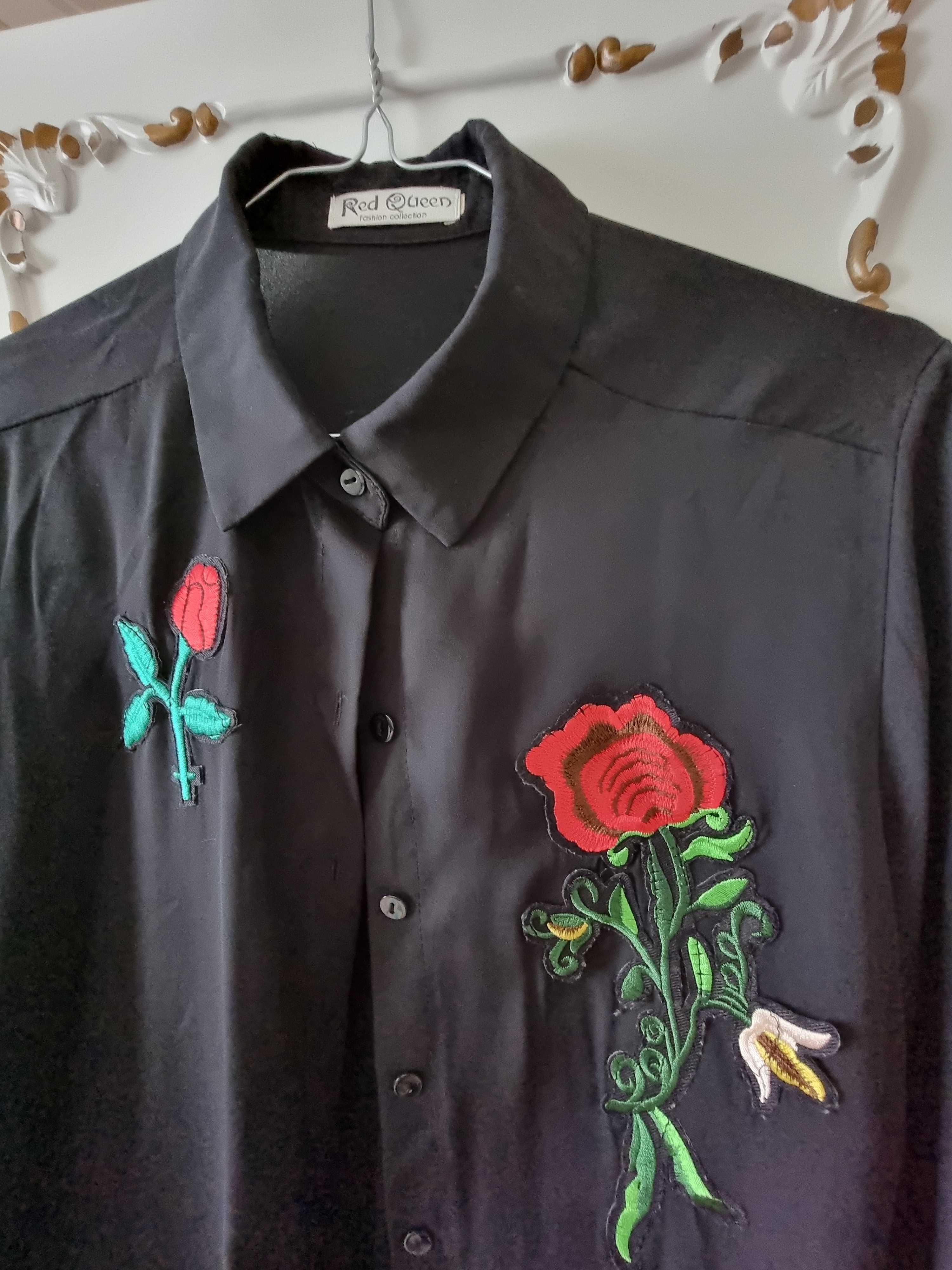 Camisa preta com bordados