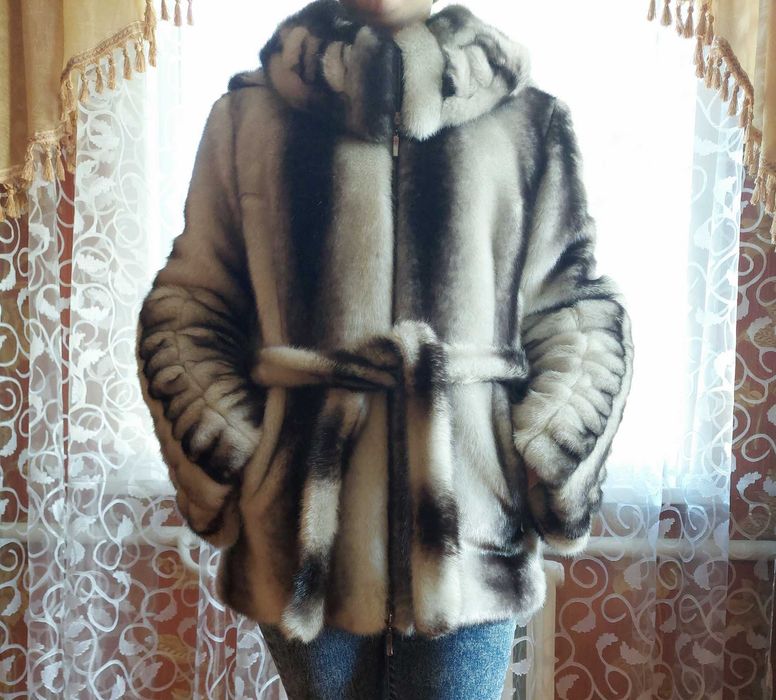 Продам шубу. В гарному стані.