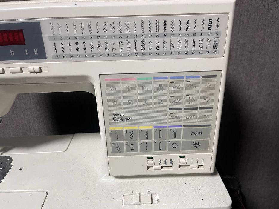 Швейна машина Singer symphonie 2000