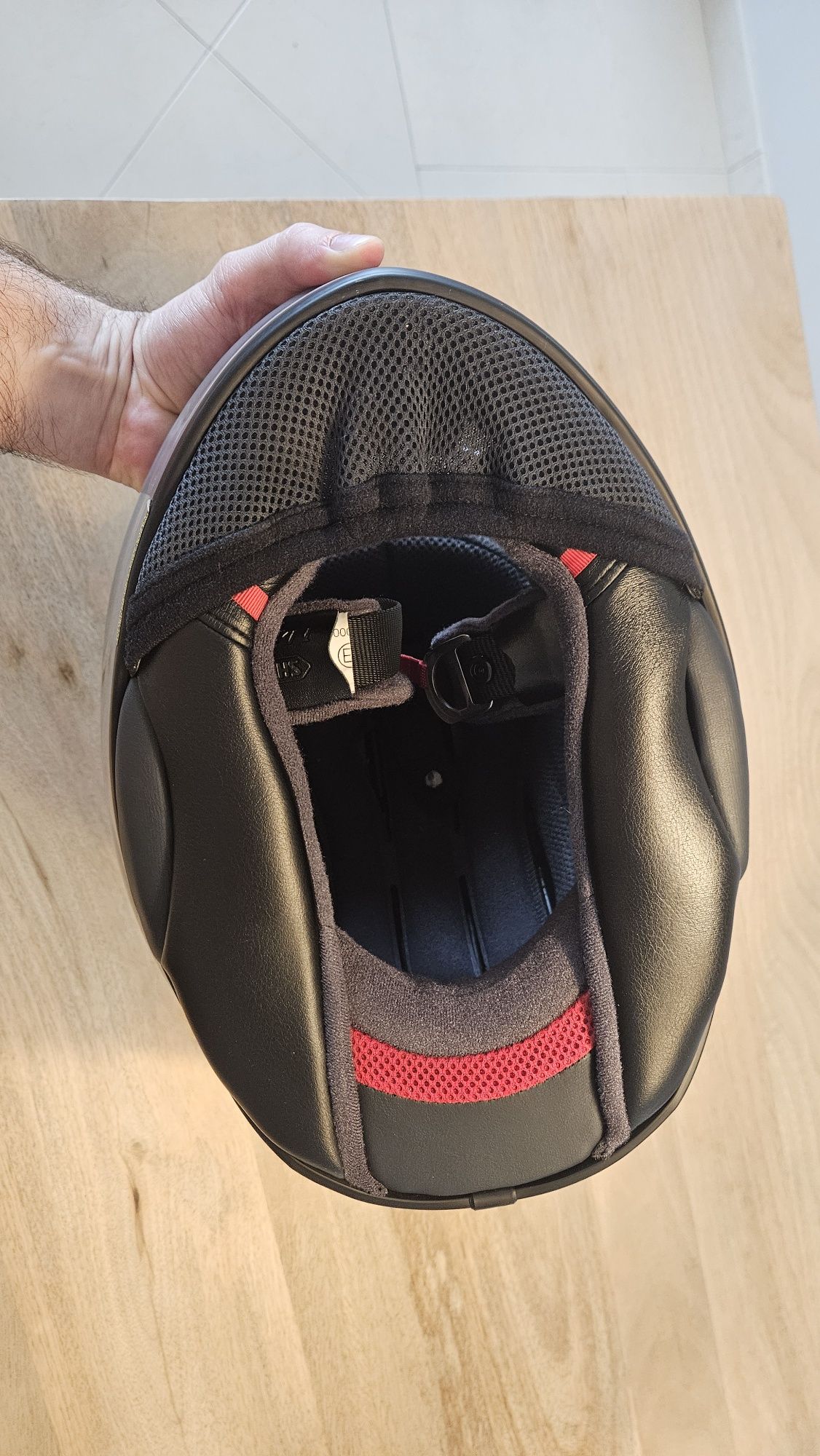 Capacete Shoei NXR 2