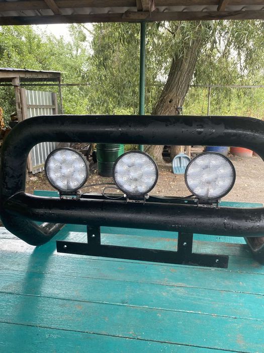 Кенгурятник, допоміжне світло,фари