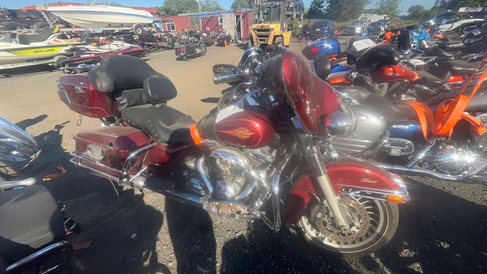 Harley-Davidson Softail FLHTC Electra Glide z 2010 roku   FLSTFI Harley FAT BOY