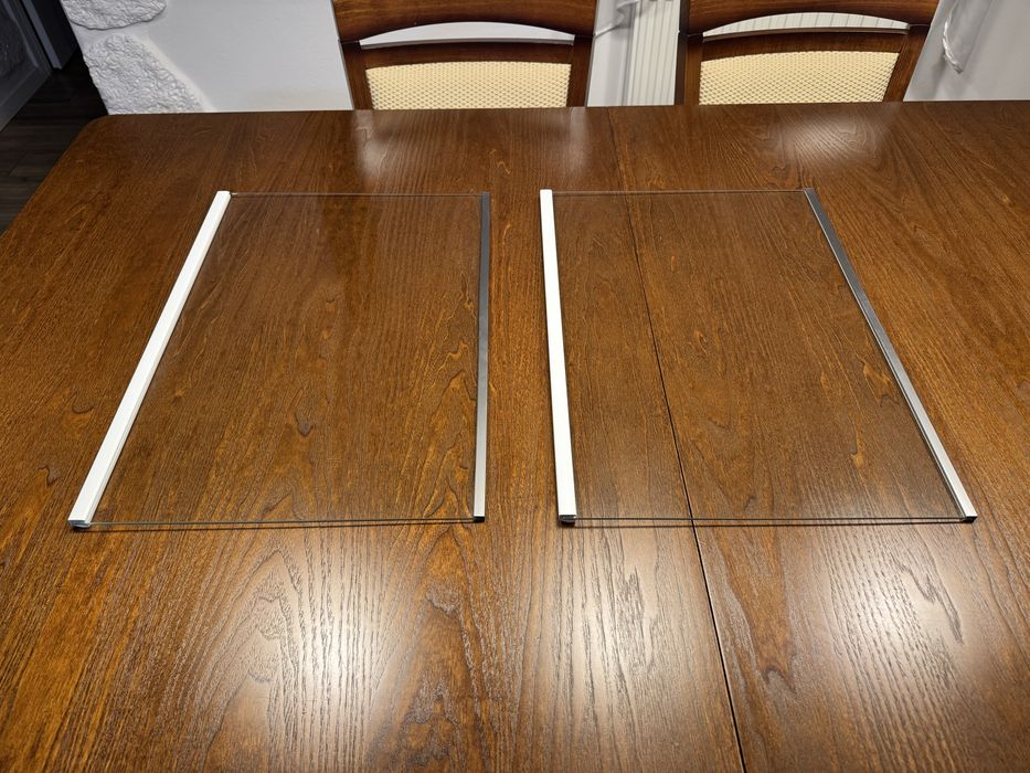 Zestaw dwóch półek do lodówki LG GBB72PZEFN o wysokości 203 cm