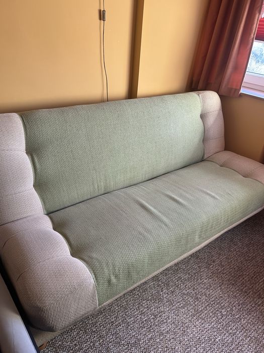 Kanapa dwuosobowa rozkladana