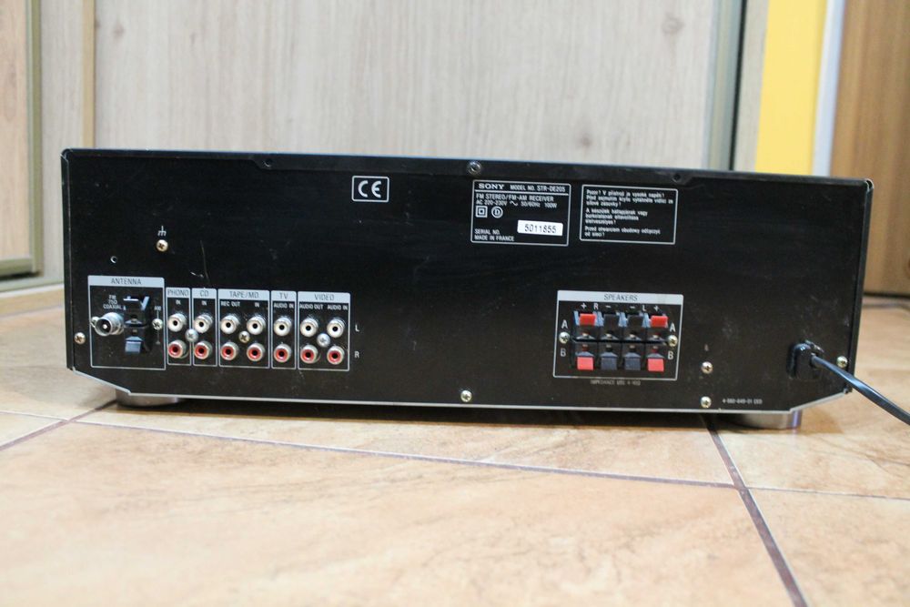 Amplituner Sony STR-DE205
