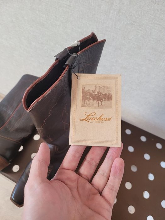 Ковбойські сапоги lucchese classics ручної работи шукають господаря