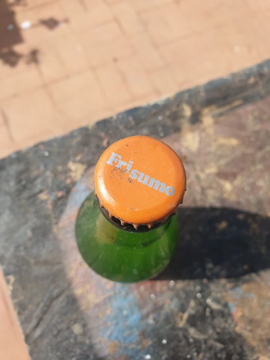 Garrafa antiga da frisumo