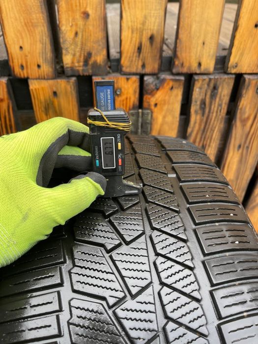 Б/у шини 245/40 r20 Continetal 24 рік