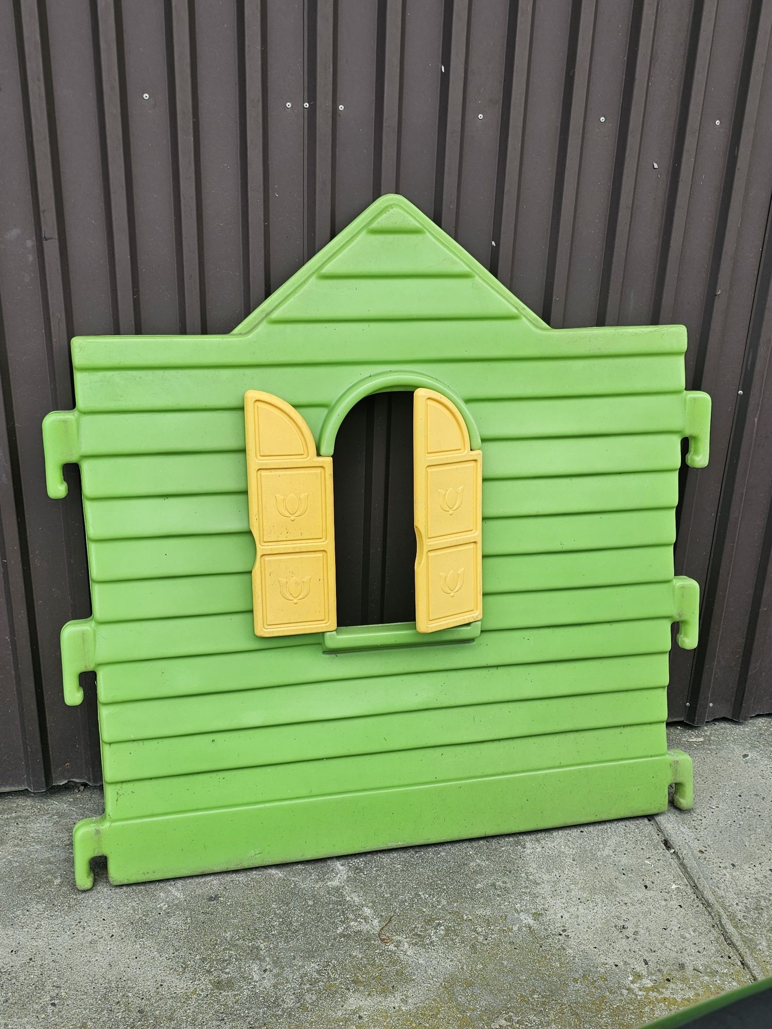 Domek plastikowy do ogrodu dla dzieci Little tikes