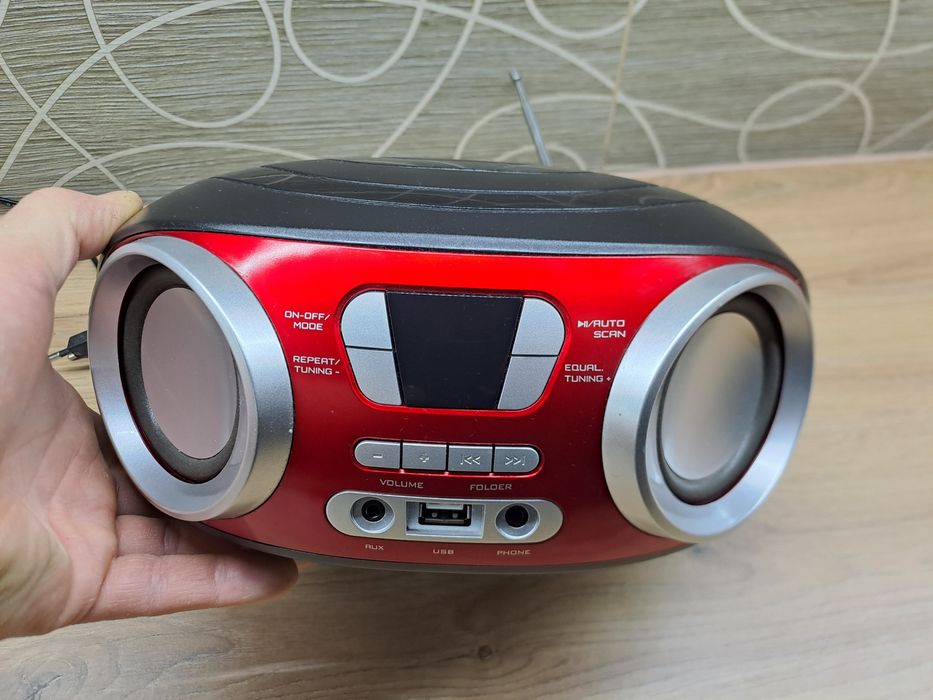 Manta radio z USB i blutu