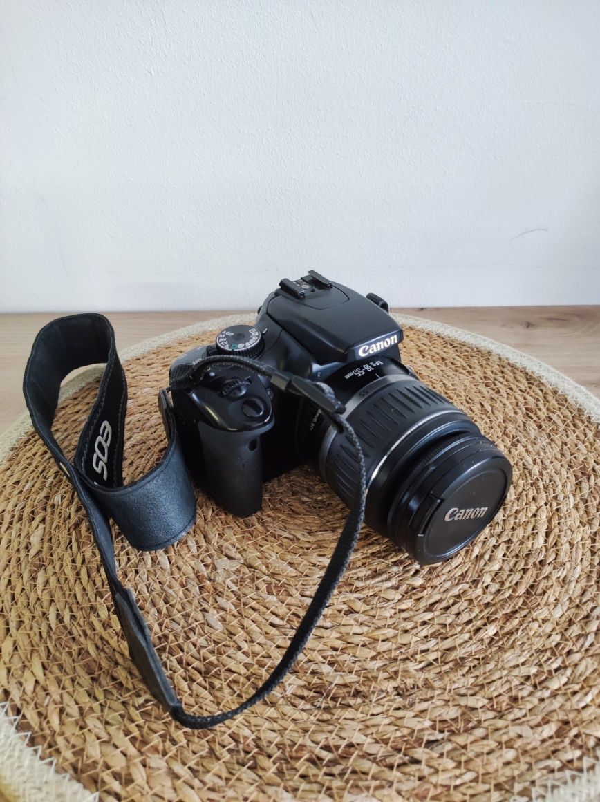 Canon 400D + obiektyw, karta pamięci i futerał