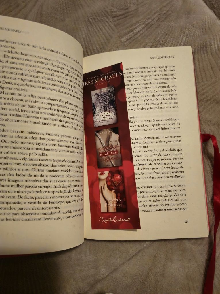 Livro "Sedução Perigosa" Jess Michaels