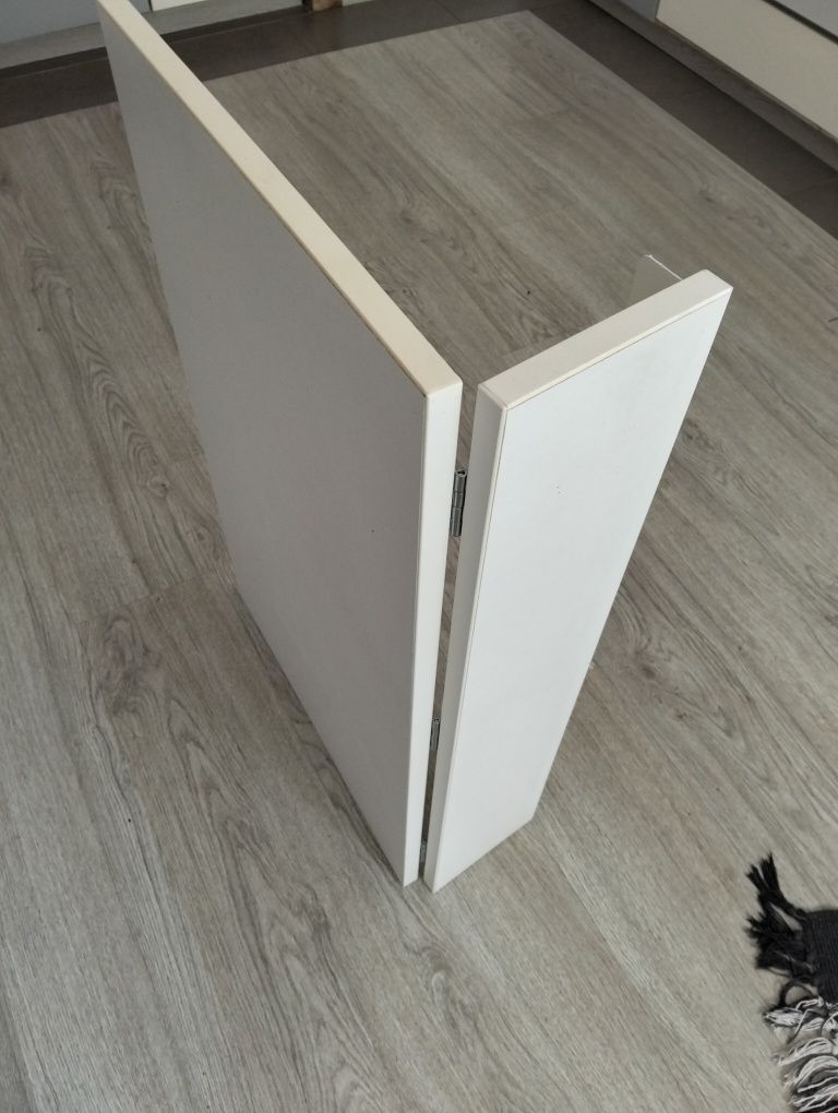 Mesa desdobrável de parede