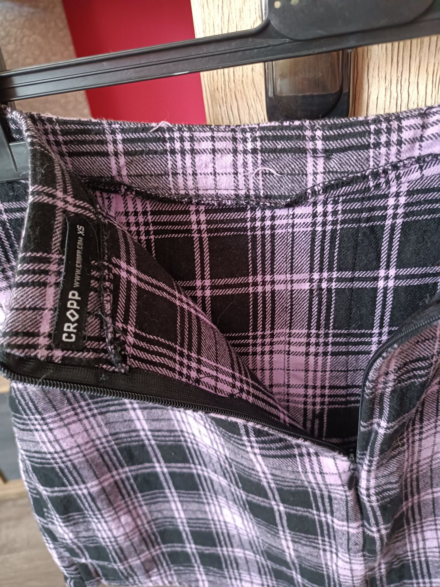 Spódnica w kratę ala koszula różowa czarna Cropp spódniczka