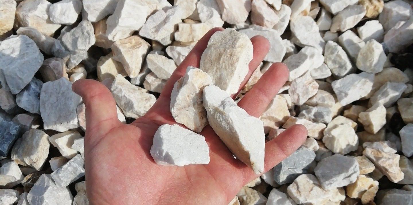 Kamień 3 TONY grys żwir naturalny Biała Marianna bazalt dalmatyńczyk