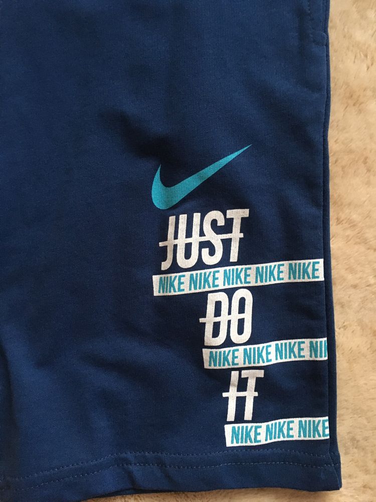 Новый комплект Nike.