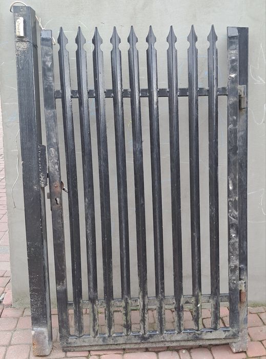 Sprzedam furtkę ze słupkami