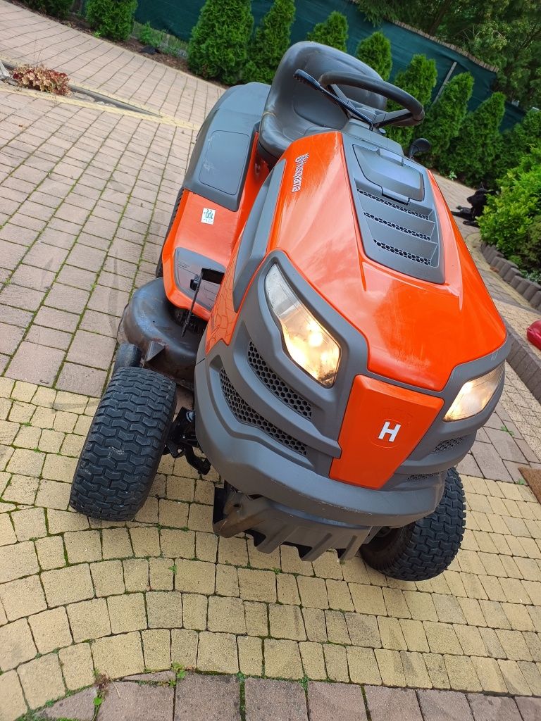 Kosiarka Traktorek Husqvarna 16 kM Kawasaki V-Twin pompą oleju hydro
