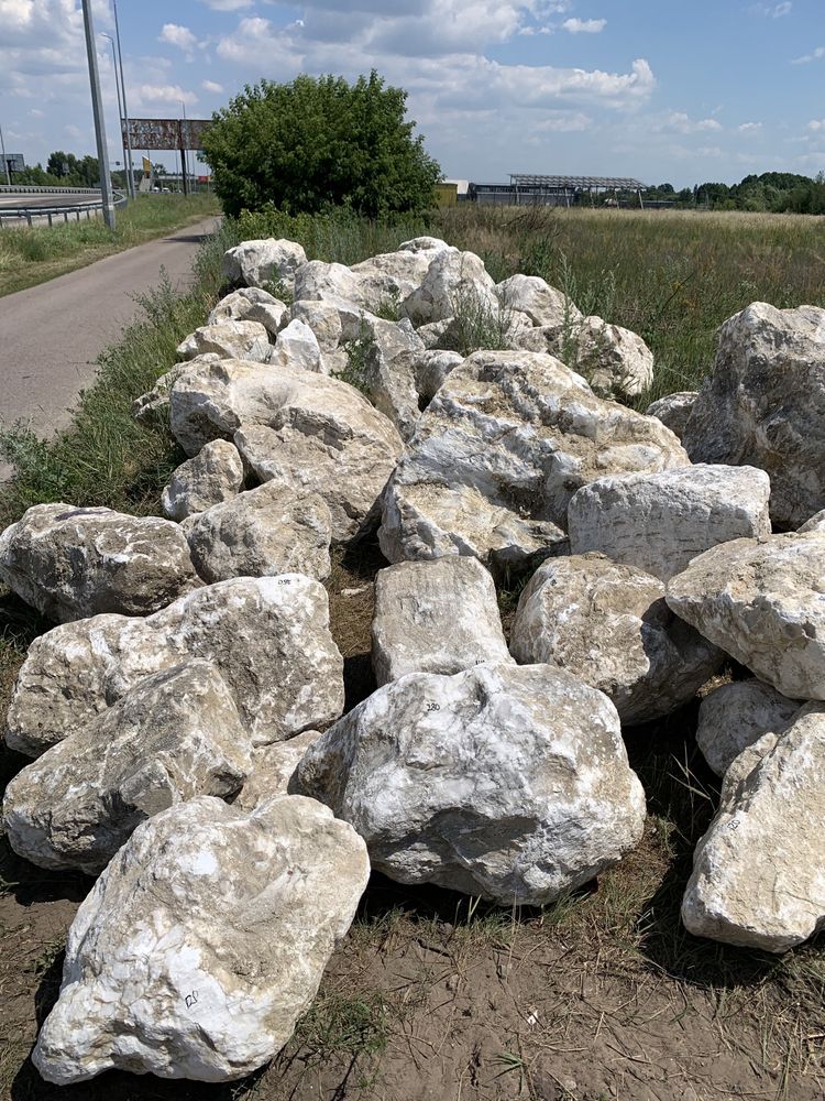 Валуны для ландшафта гранит мрамор кварцит камень галька крошка
