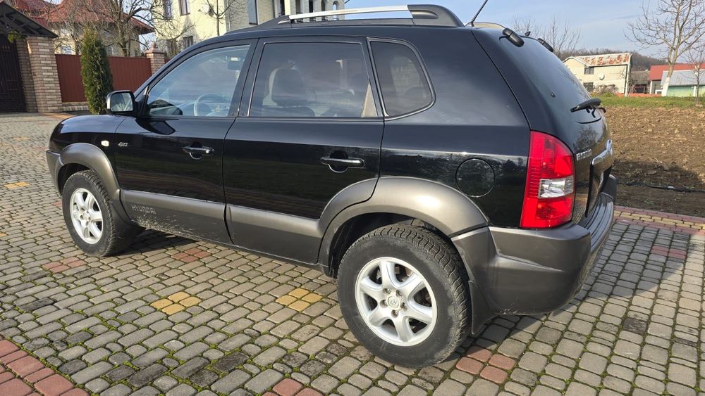 Продам Хундай Туксон 2006 року ..